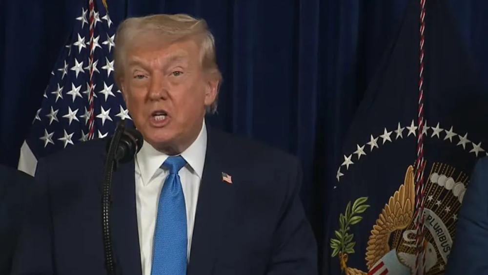 Протекционизм 2026: Трамп вводит 25-процентные пошлины на автомобили из ЕС